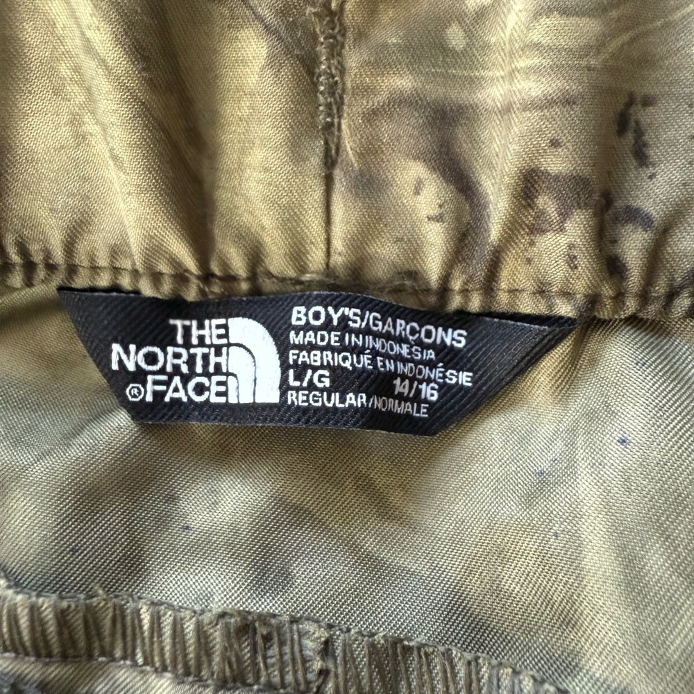 The North Face Boys Olive Flash dry shorts size Large 14/16 - Picture 6 of 6